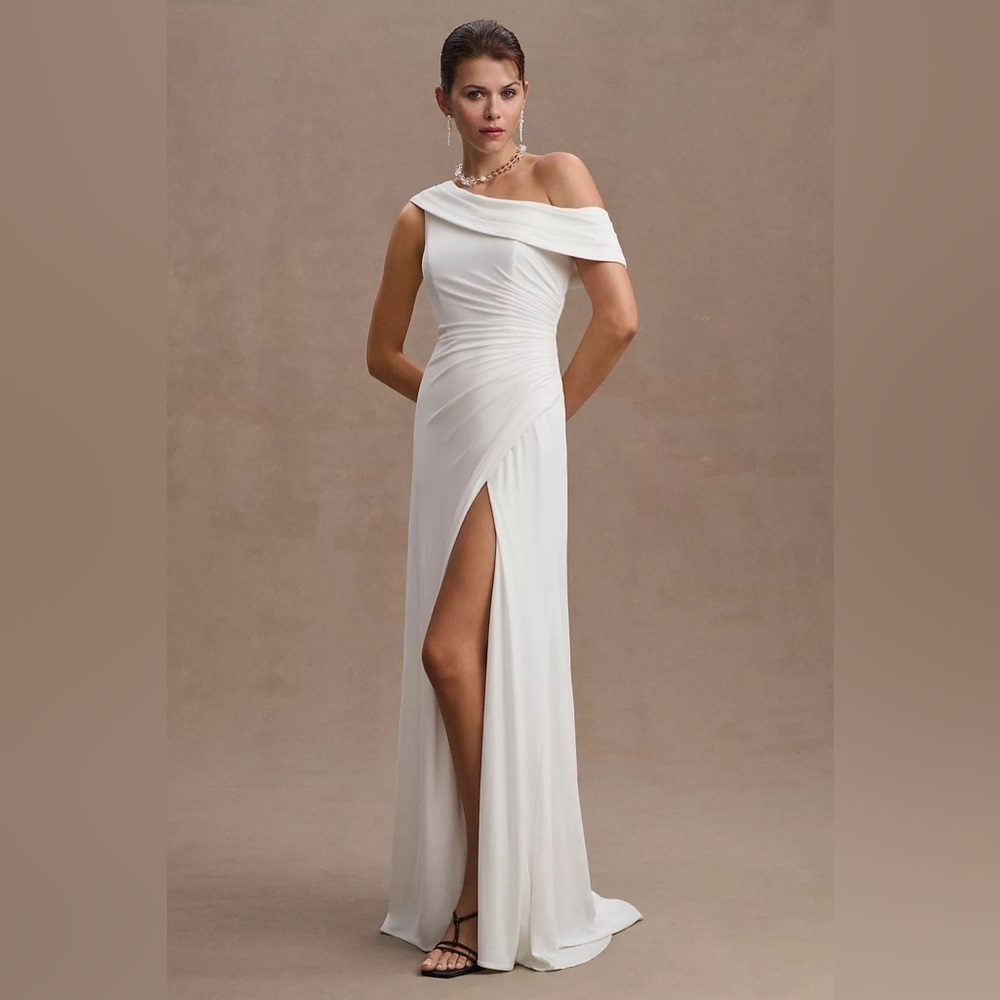Anthropologie | Mac Duggal 26517 One Shoulder Ruched Jersey Gown In White Size 0
